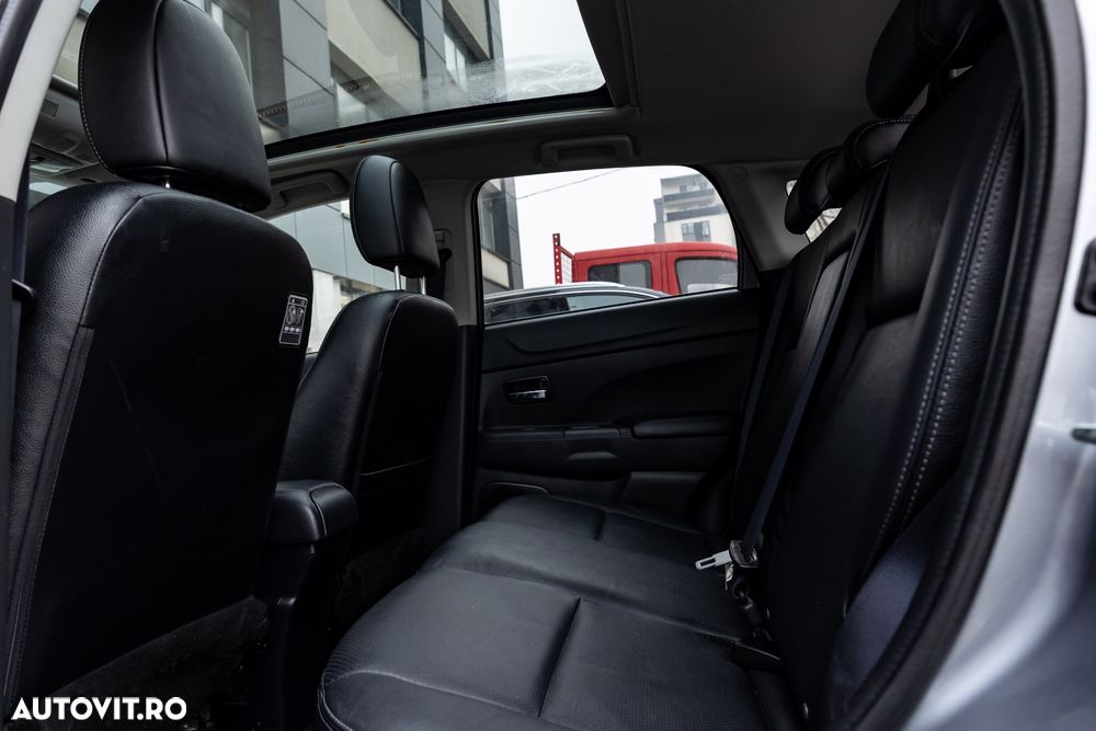 Mitsubishi ASX 1.8 DI-D 4WD Instyle - 23