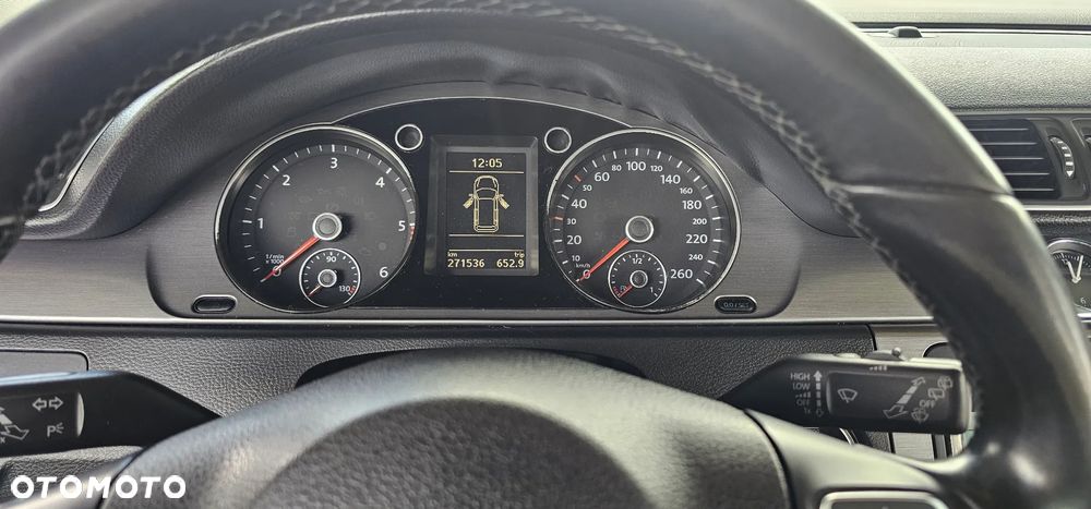 Volkswagen Passat 1.6 TDI BlueMotion - 22