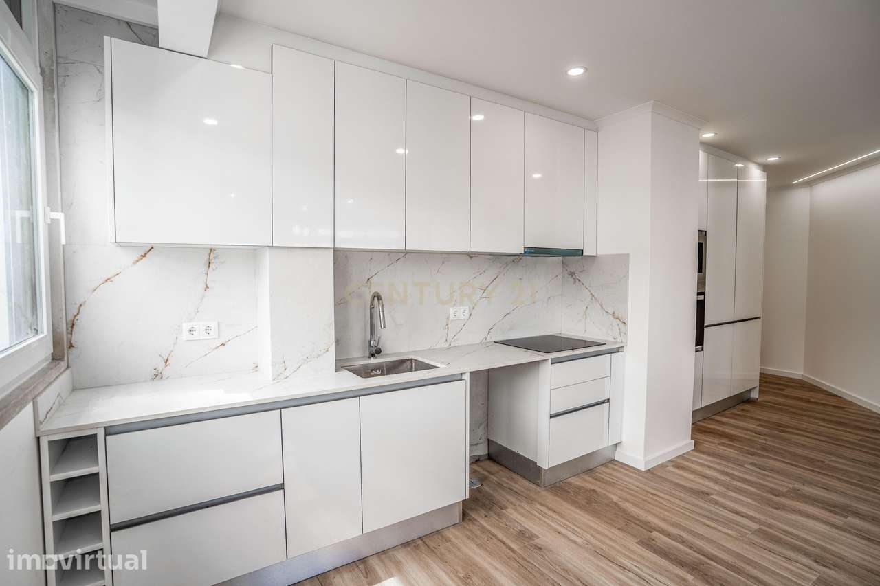 Apartamento T3 Totalmente Renovado | Centro de Caldas da Rainha - Grande imagem: 3/25