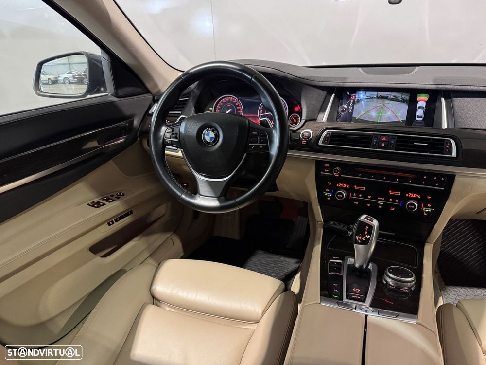 BMW 740 d - 26