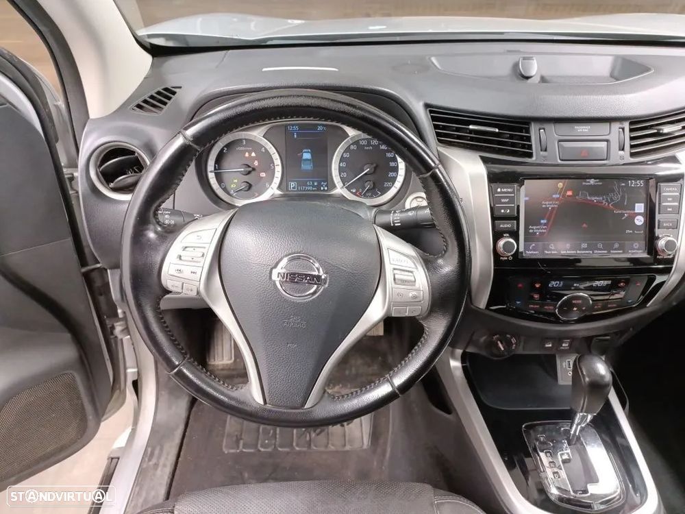 Nissan Navara 2.3 dCi CD 4WD Tekna Auto - 6