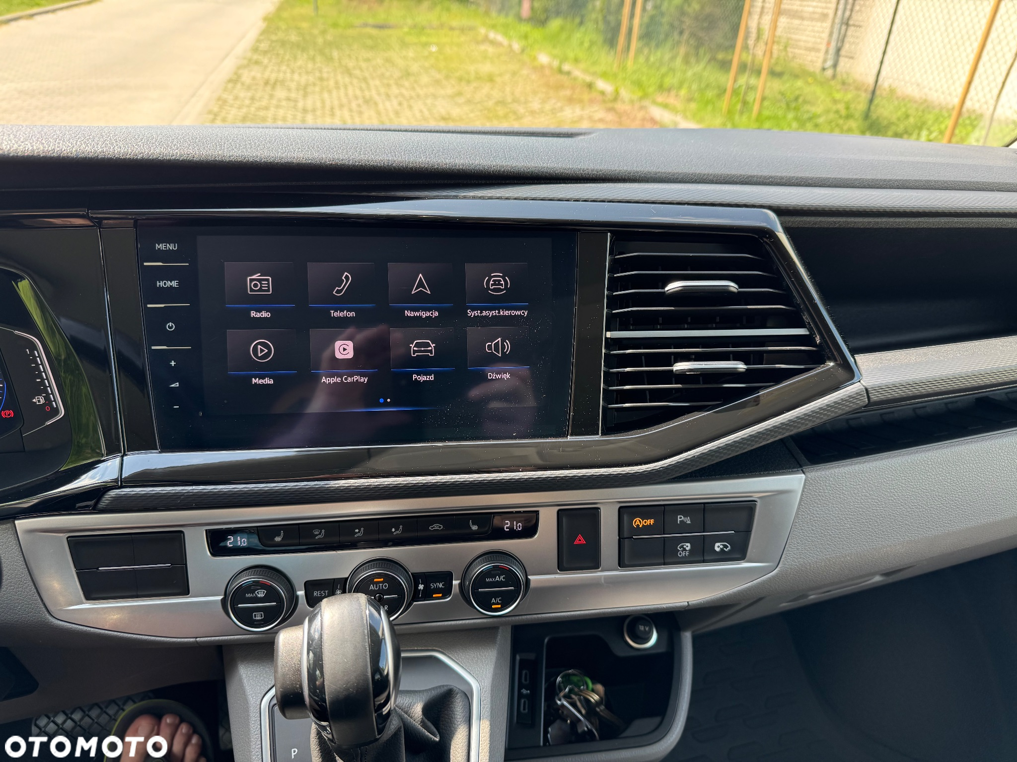 Volkswagen Caravelle 6.1 2.0 TDI L2 Comfortline DSG - 32