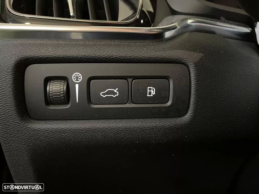 Volvo V60 2.0 T6 AWD TE Inscription - 26