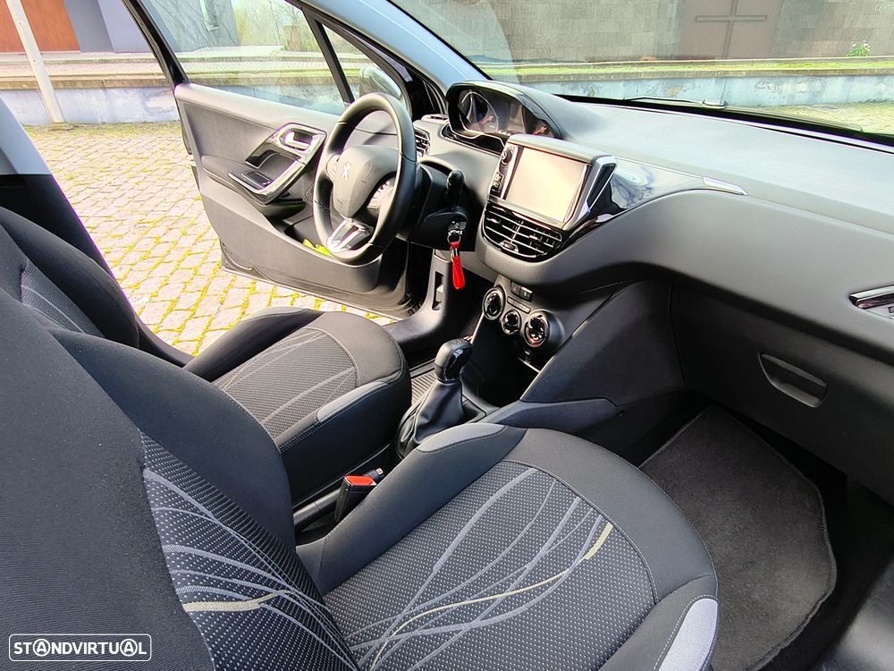 Peugeot 208 1.2 VTi Access - 14