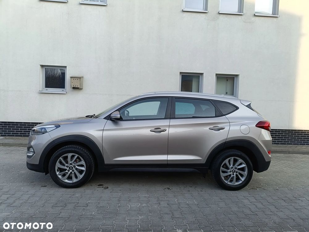 Hyundai Tucson blue 1.7 CRDi 2WD Passion Plus - 10