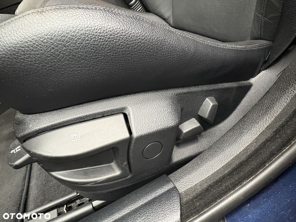 BMW Seria 5 520d Touring - 32