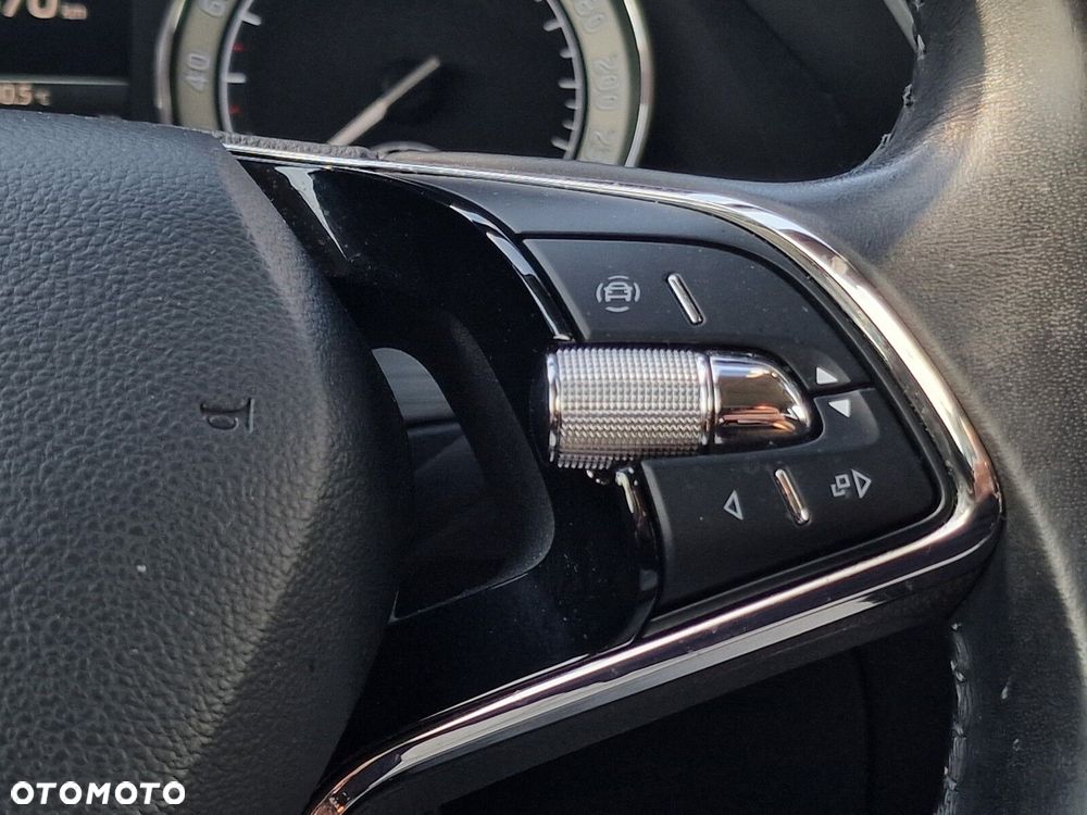 Skoda Superb 1.5 TSI Ambition - 25
