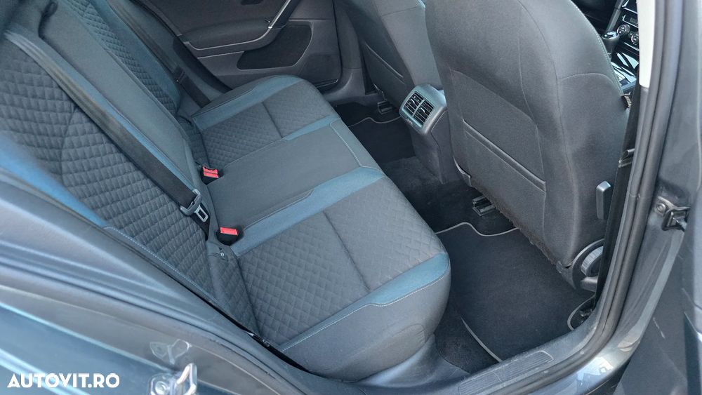 Volkswagen Golf Variant 1.6 TDI SCR IQ.DRIVE - 17