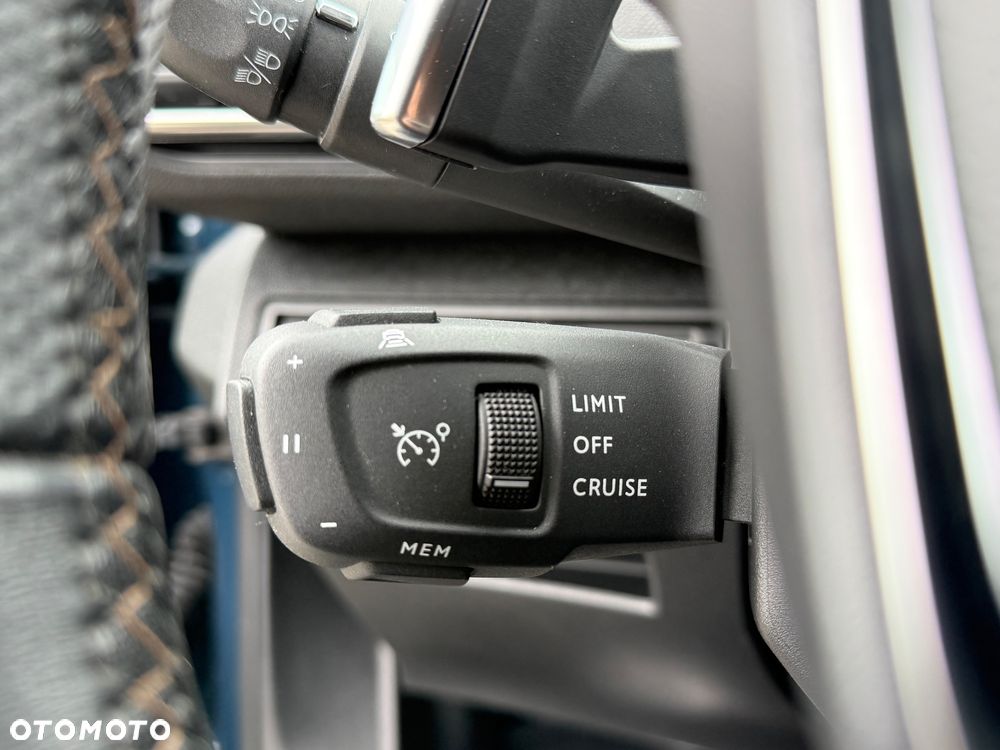 Peugeot 3008 1.5 BlueHDi GT S&S EAT8 - 17