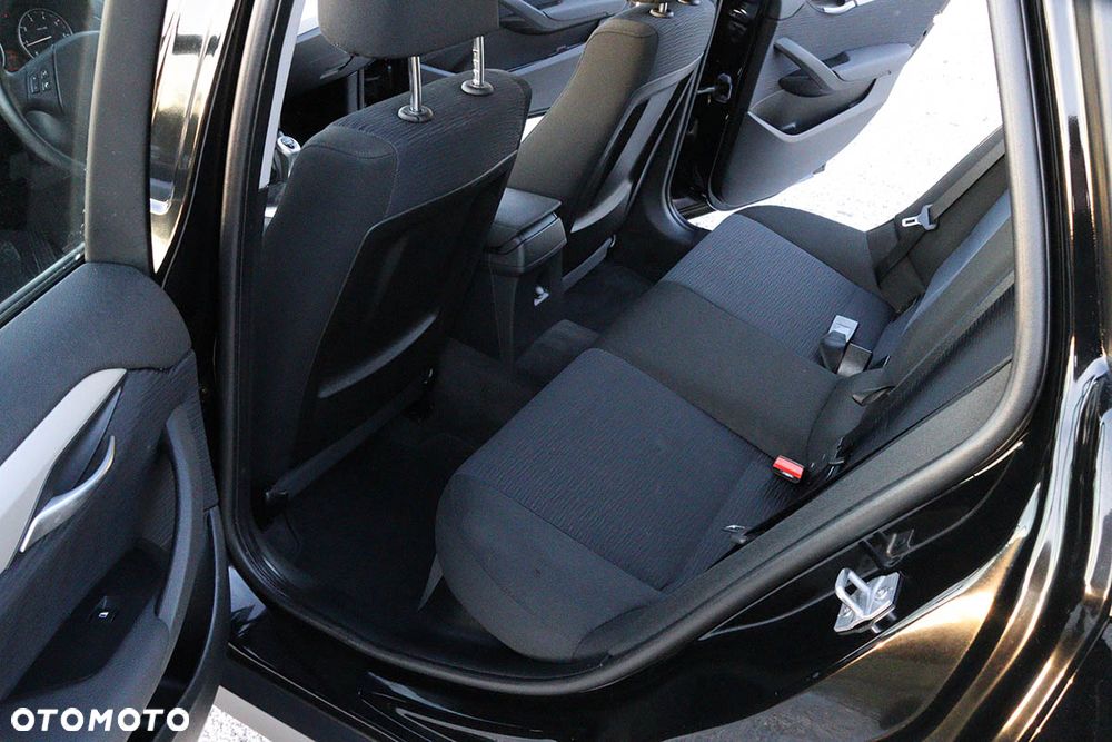 BMW X1 sDrive20i xLine - 27