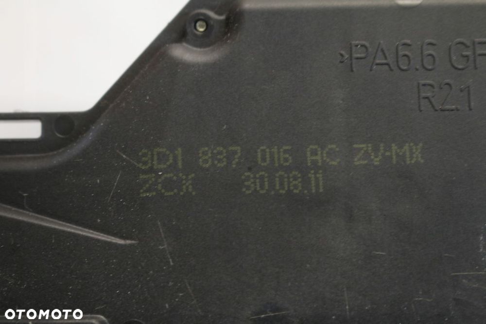 zamek drzwi prawy przód VW Golf V - 9