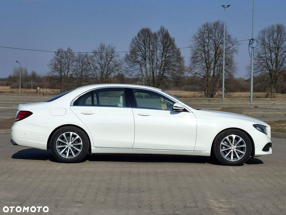 Mercedes-Benz Klasa E 220 d Business Edition 9G-TRONIC - 5