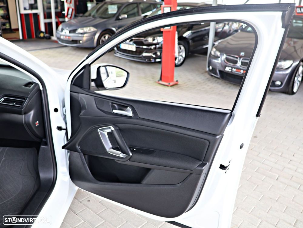 Peugeot 308 1.6 BlueHDi Active J17 - 35