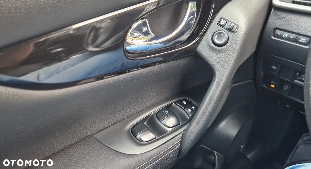 Nissan Qashqai 1.6 DIG-T Tekna - 24