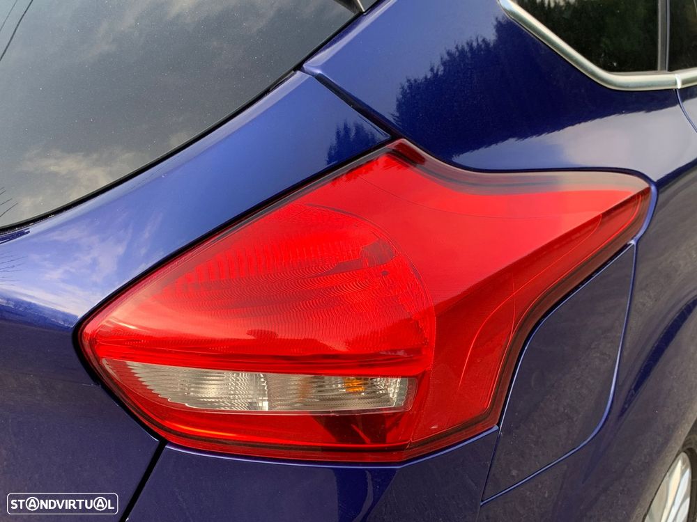 Ford Focus 1.5 TDCi Titanium ECOnetic - 8