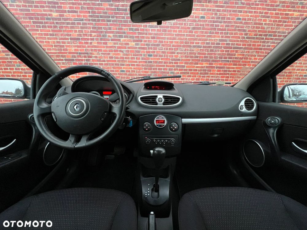 Renault Clio - 6