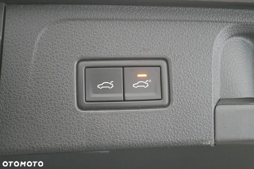 Volkswagen Passat Variant 1.5 TSI EVO Business DSG - 17