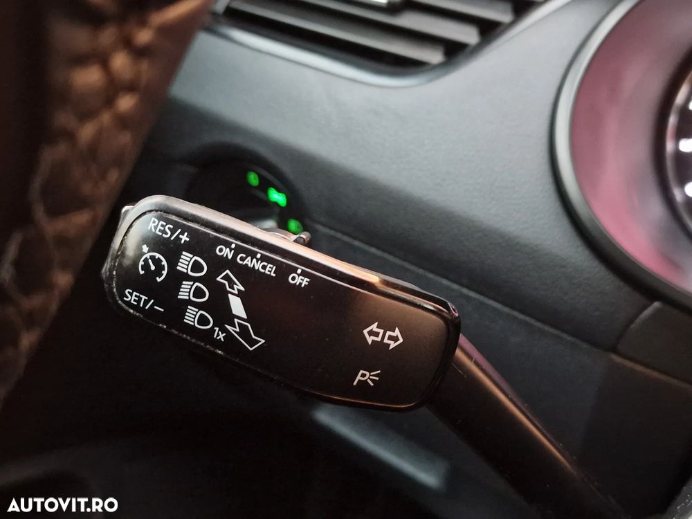 Skoda Octavia Combi Diesel 1.6 TDI Style - 17