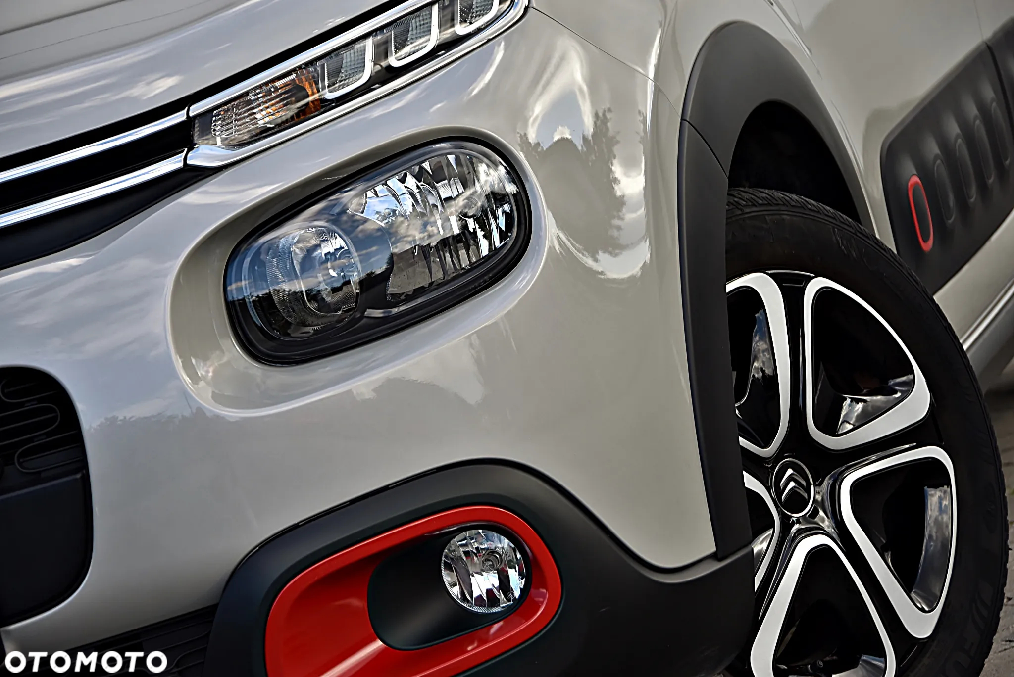 Citroën C3 1.2 PureTech Shine S&S EAT6 - 10
