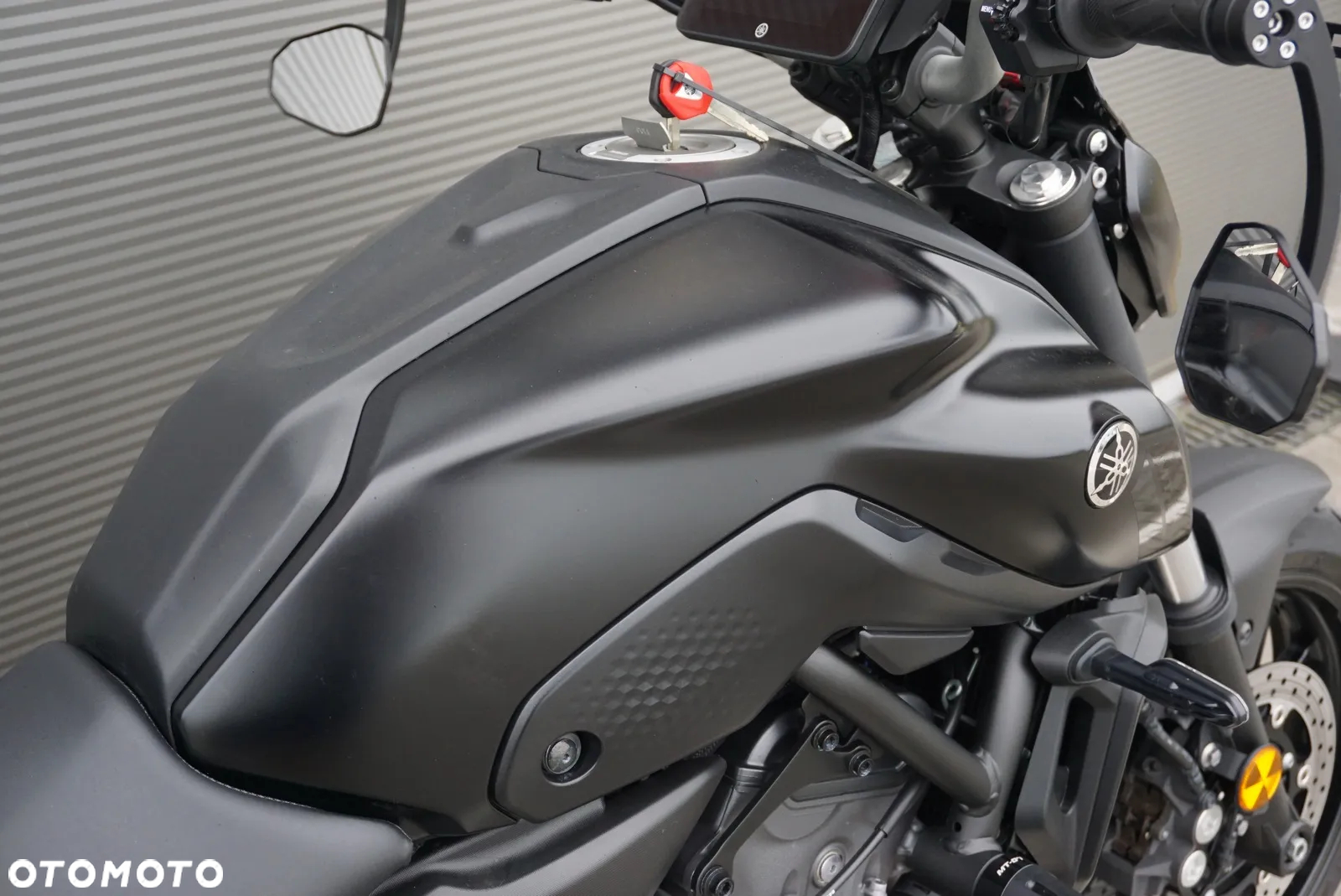Yamaha MT - 7