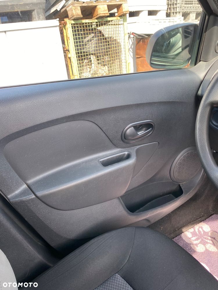 Dacia Logan - 18