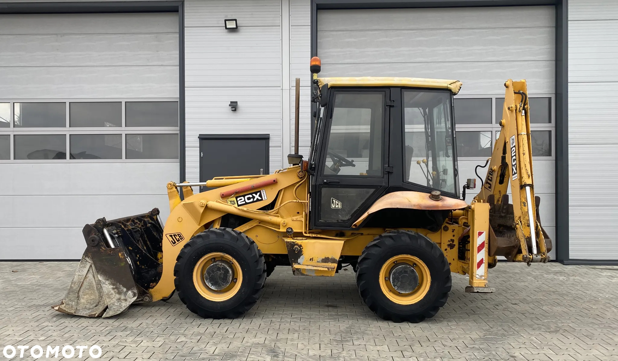 JCB 2cx Koparko-ładowarka - 5