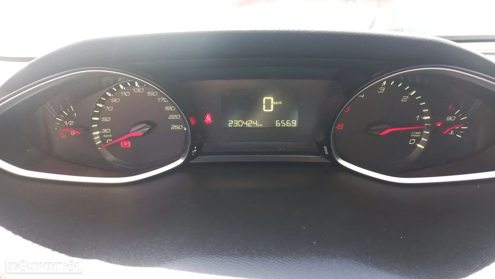 Peugeot 308 SW 1.6 BlueHDi Style - 6