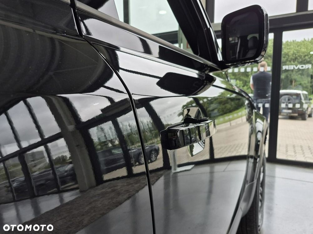 Land Rover Defender - 10