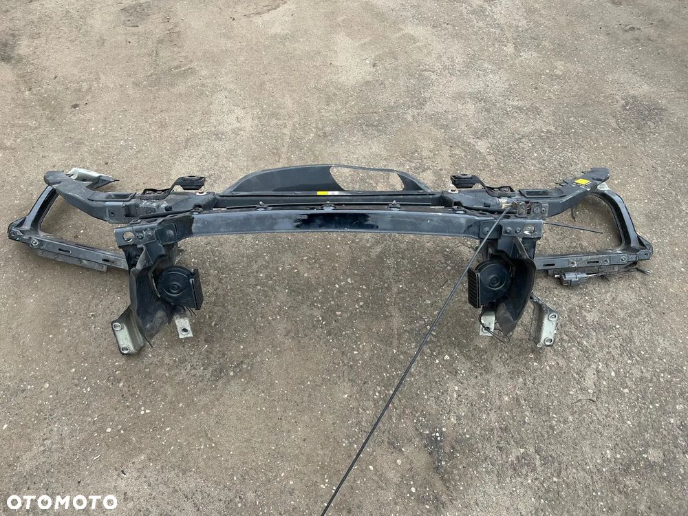 Pas przedni okular wzmocnienie Jaguar XE X760 - 1