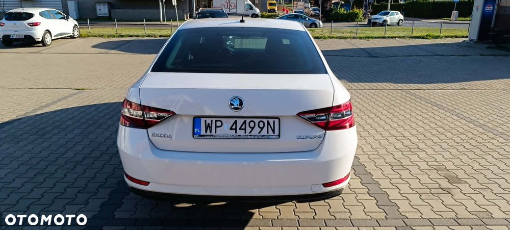 Skoda Superb 1.4 TSI ACT Ambition - 5