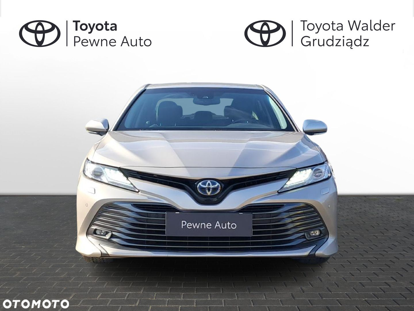 Toyota Camry - 9