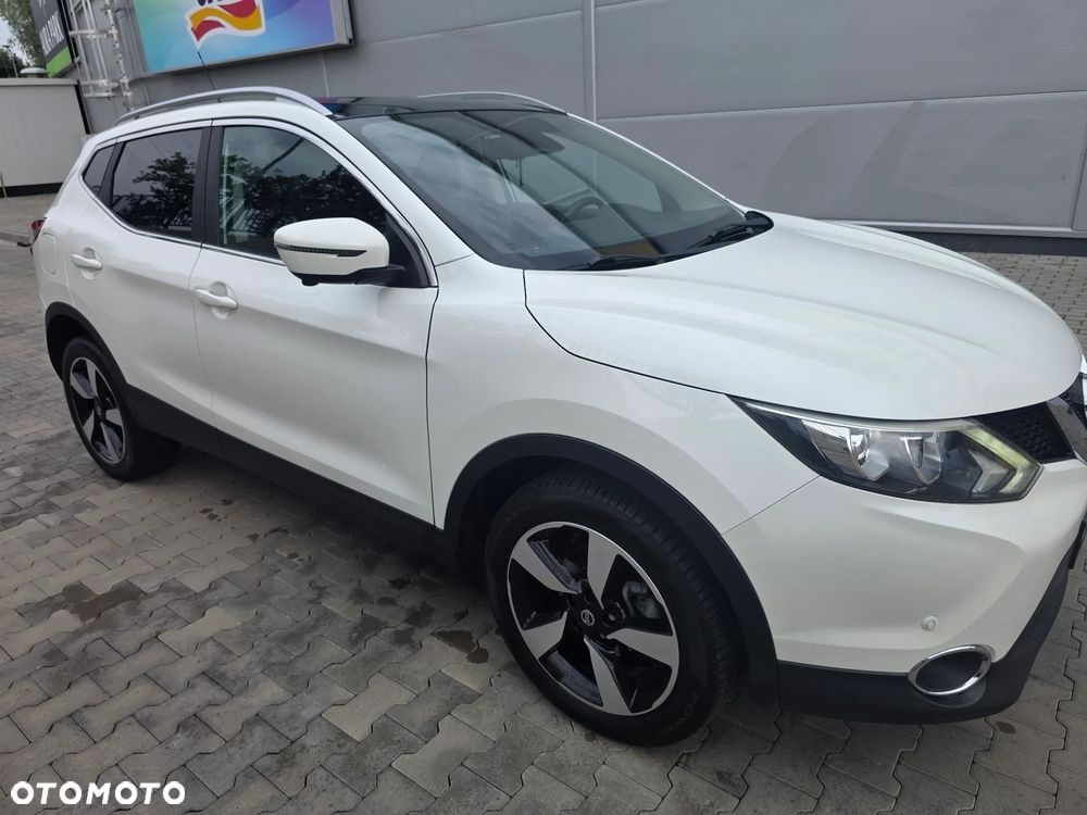 Nissan Qashqai 1.6 dCi Xtronic TEKNA+ - 8