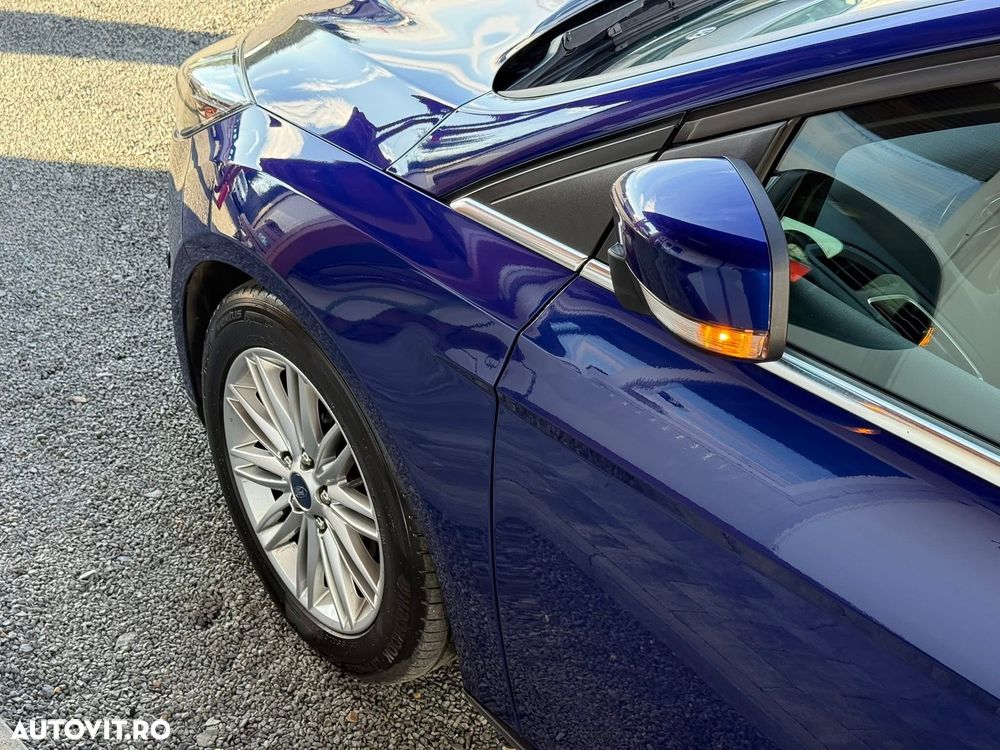 Ford Focus 1.0 EcoBoost Start-Stopp-System TITANIUM - 12