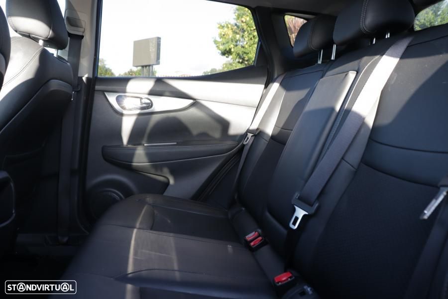 Nissan Qashqai 1.5 dCi N-Connecta 18 - 11