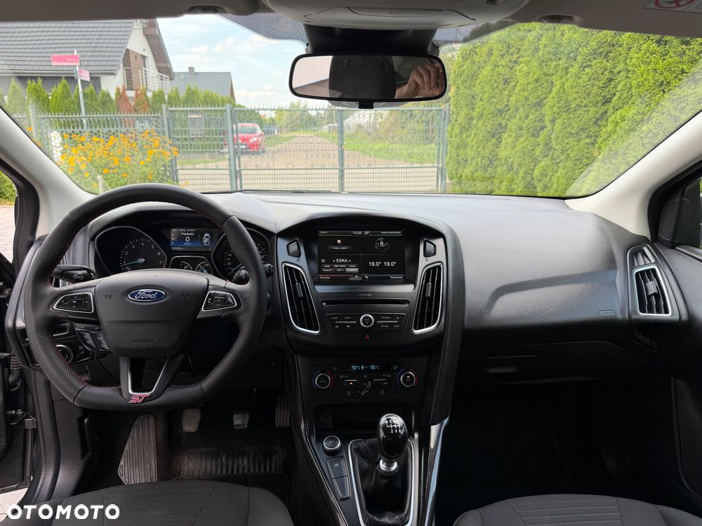 Ford Focus 1.5 EcoBoost Titanium ASS - 16