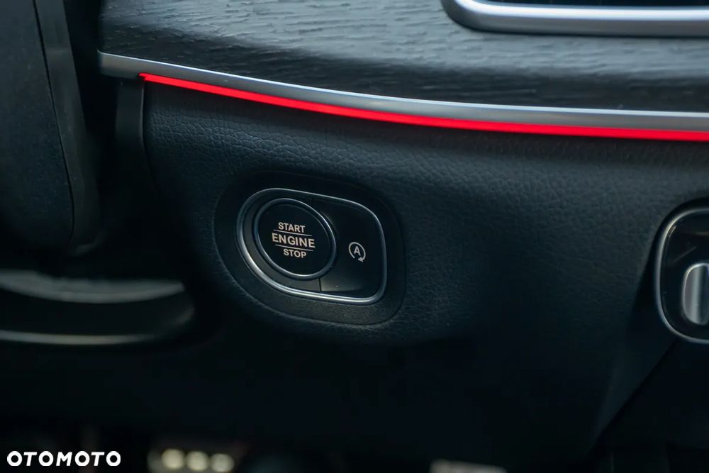 Mercedes-Benz GLE 300 d 4-Matic - 29