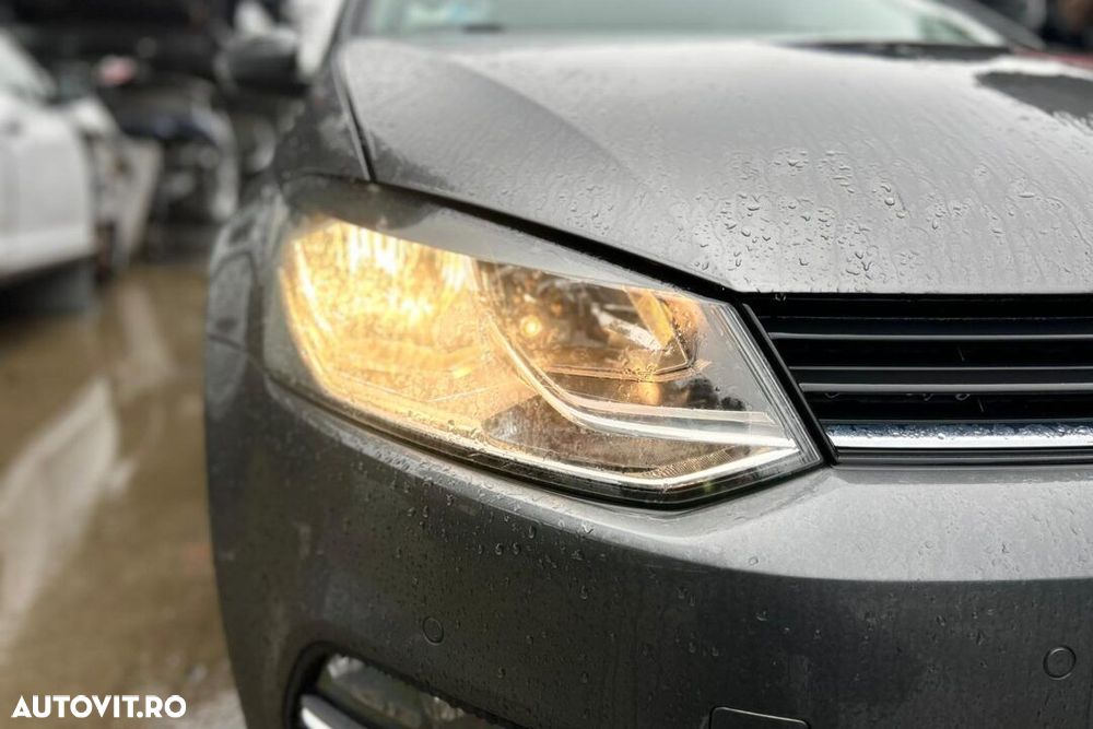 FAR STANGA/DREAPTA VW POLO 6R FACELIFT - AN 2014 - 2