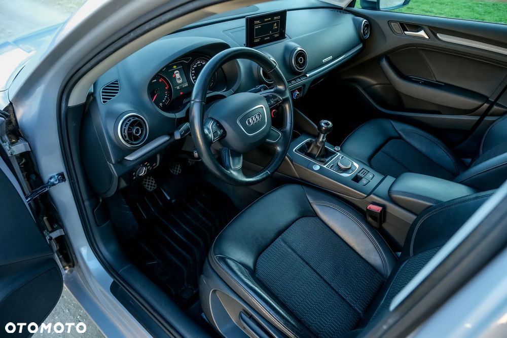 Audi A3 Limousine 2.0 TDI quattro Ambiente - 16