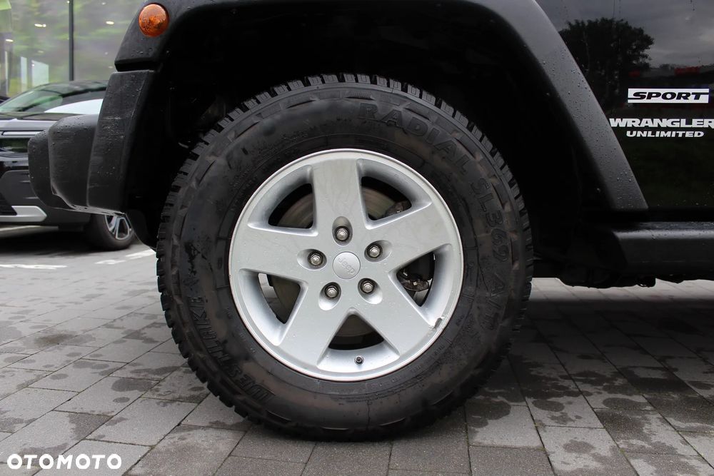 Jeep Wrangler 2.8 CRD Unlim Sport - 6