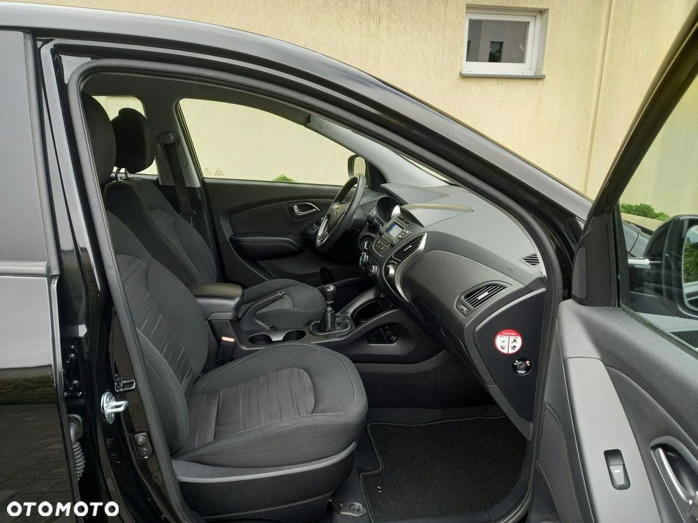 Hyundai ix35 1.6 2WD blue Trend - 23