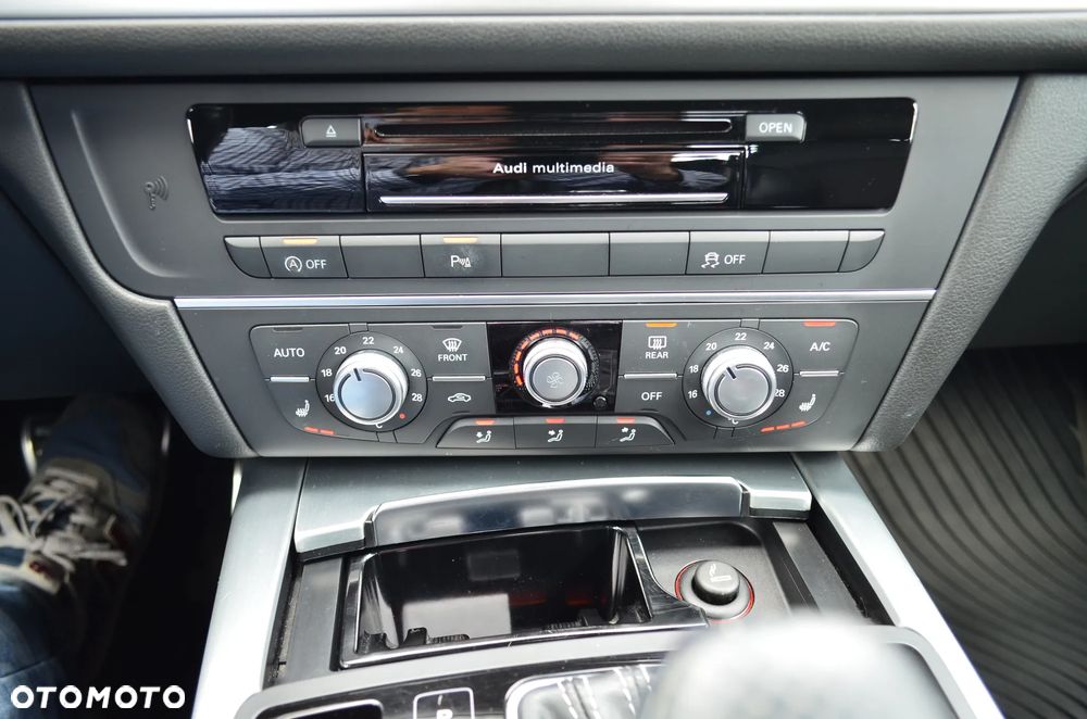 Audi A6 Avant 2.0 TDI ultra S tronic - 25