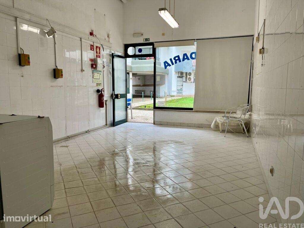Loja / Estabelecimento Comercial em Quarteira de 25,00 m2 - Grande imagem: 3/30