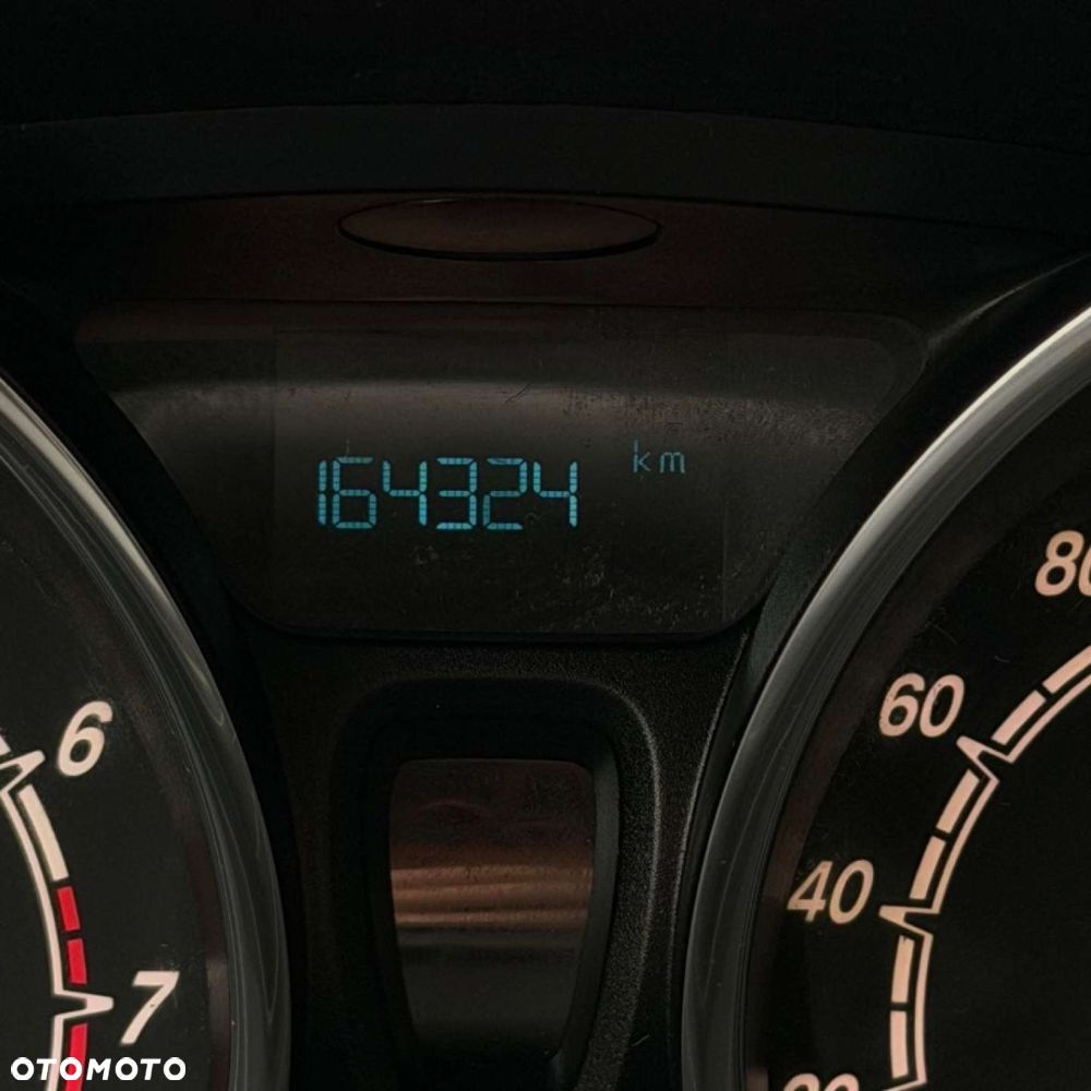 Ford Fiesta - 33