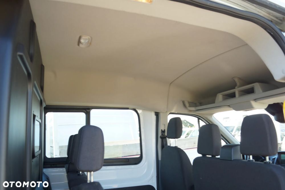 Ford Transit - 28
