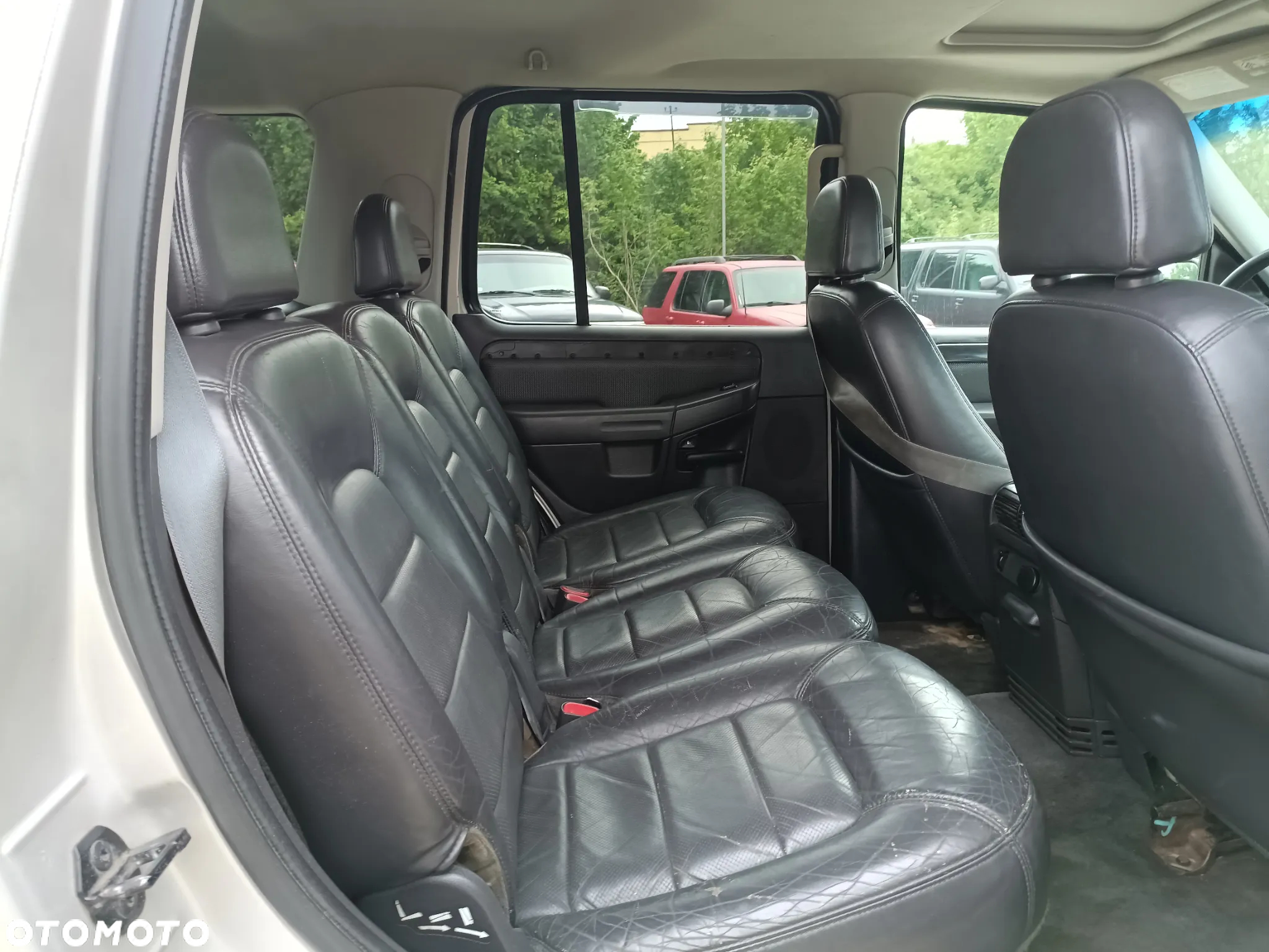 Ford Explorer 4.6 - 16