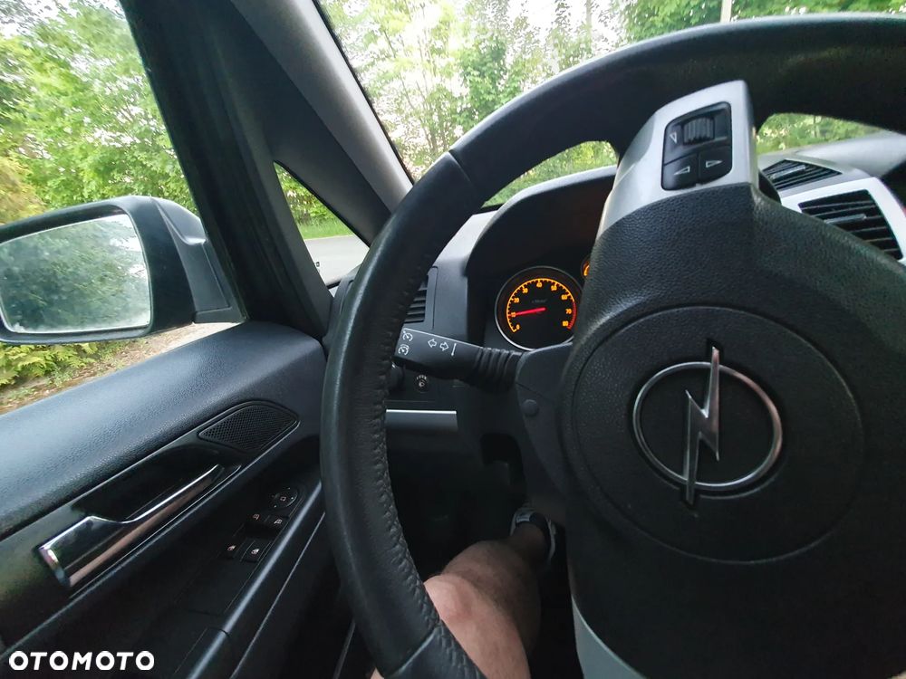 Opel Zafira 1.6 Edition - 16