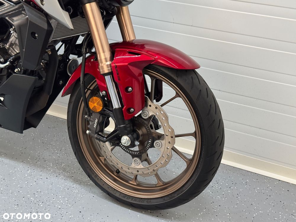 Honda CB - 8