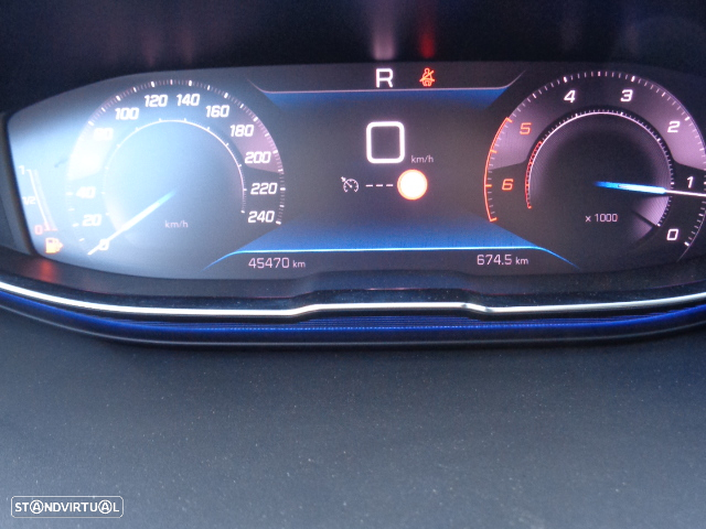 Peugeot 3008 1.5 BlueHDi Allure Pack EAT8 - 25