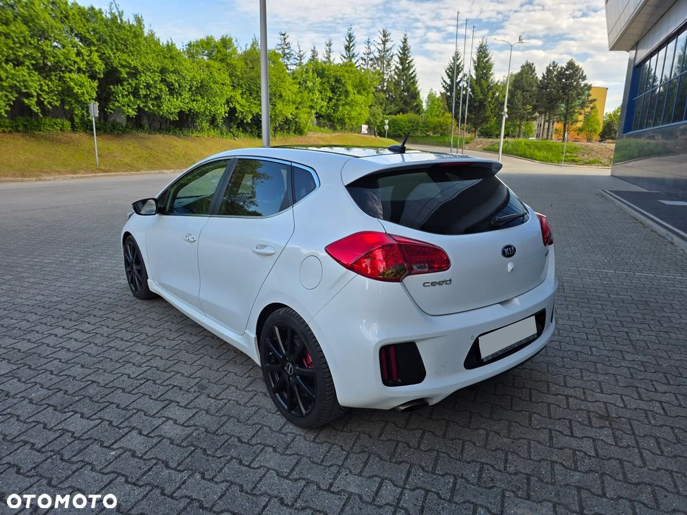 Kia Ceed 1.6 T-GDI GT-Track - 16