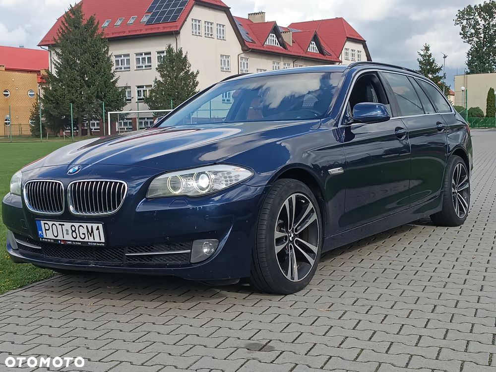 BMW Seria 5 520d Luxury Line - 12
